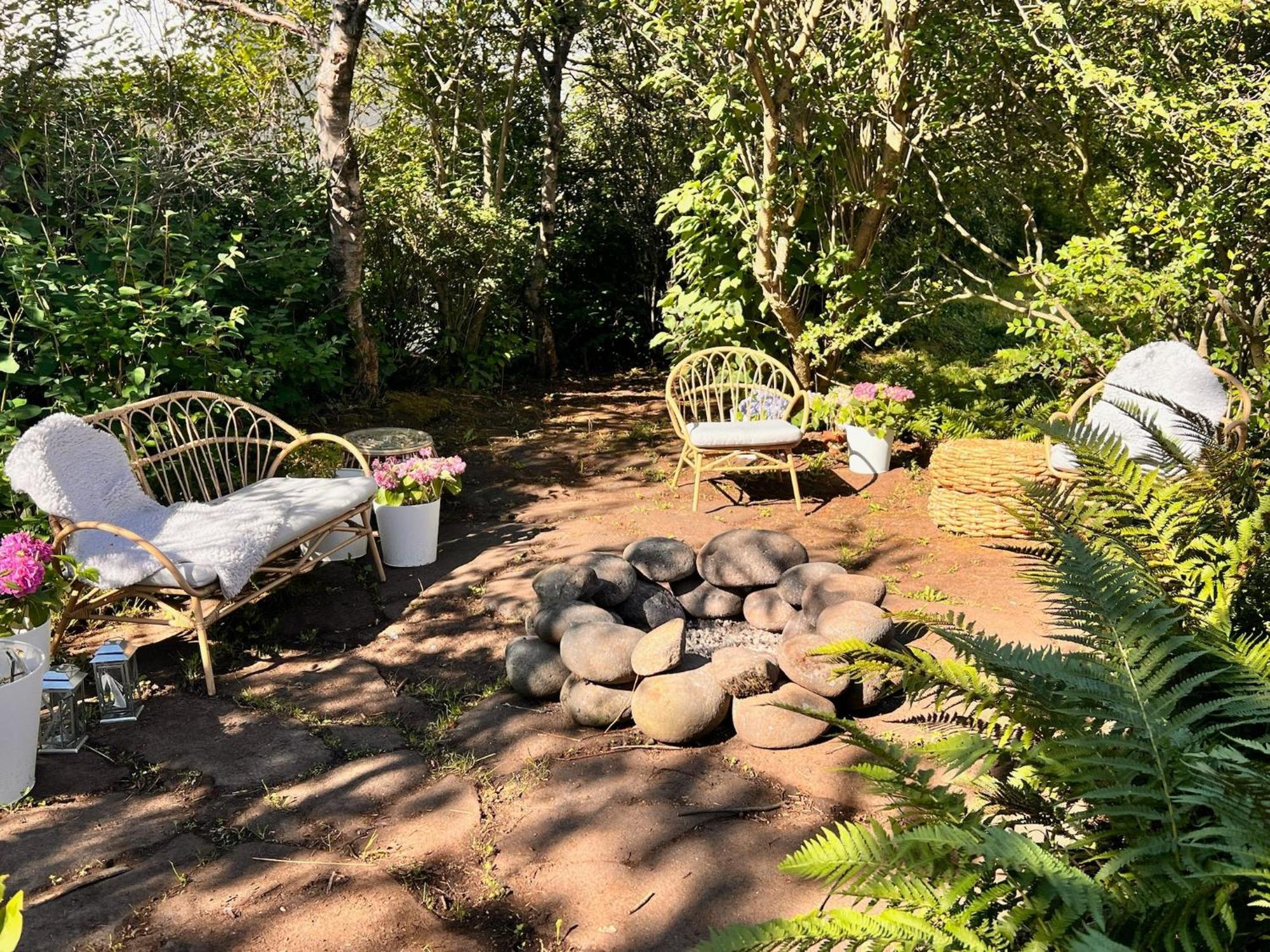 Casa Disa - Dreams, A Boutique Guesthouse In Reykjavik City'S Central Park And Botanical Garden In Laugardalur, Hot-Spring-Valley エクステリア 写真
