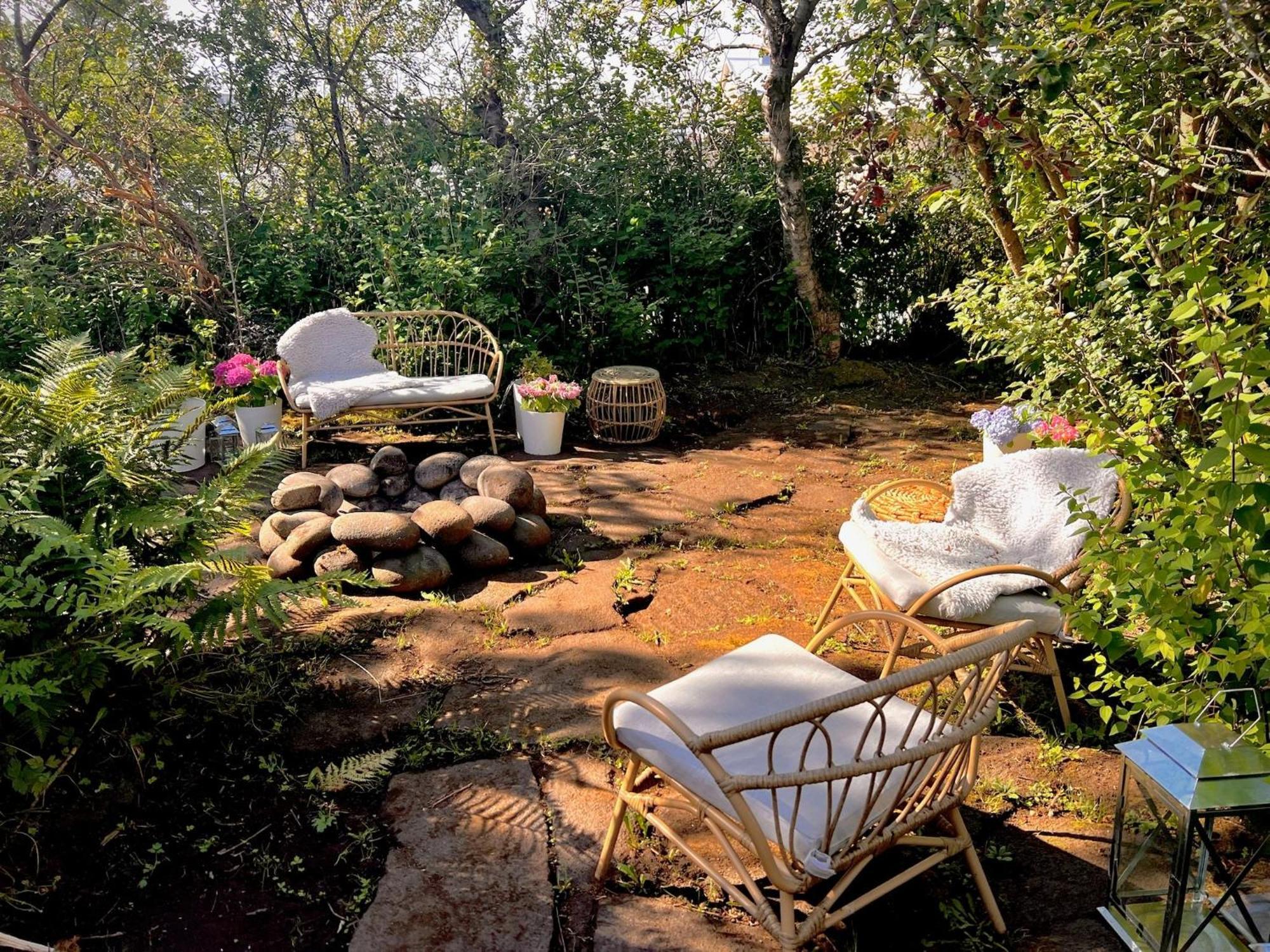 Casa Disa - Dreams, A Boutique Guesthouse In Reykjavik City'S Central Park And Botanical Garden In Laugardalur, Hot-Spring-Valley エクステリア 写真