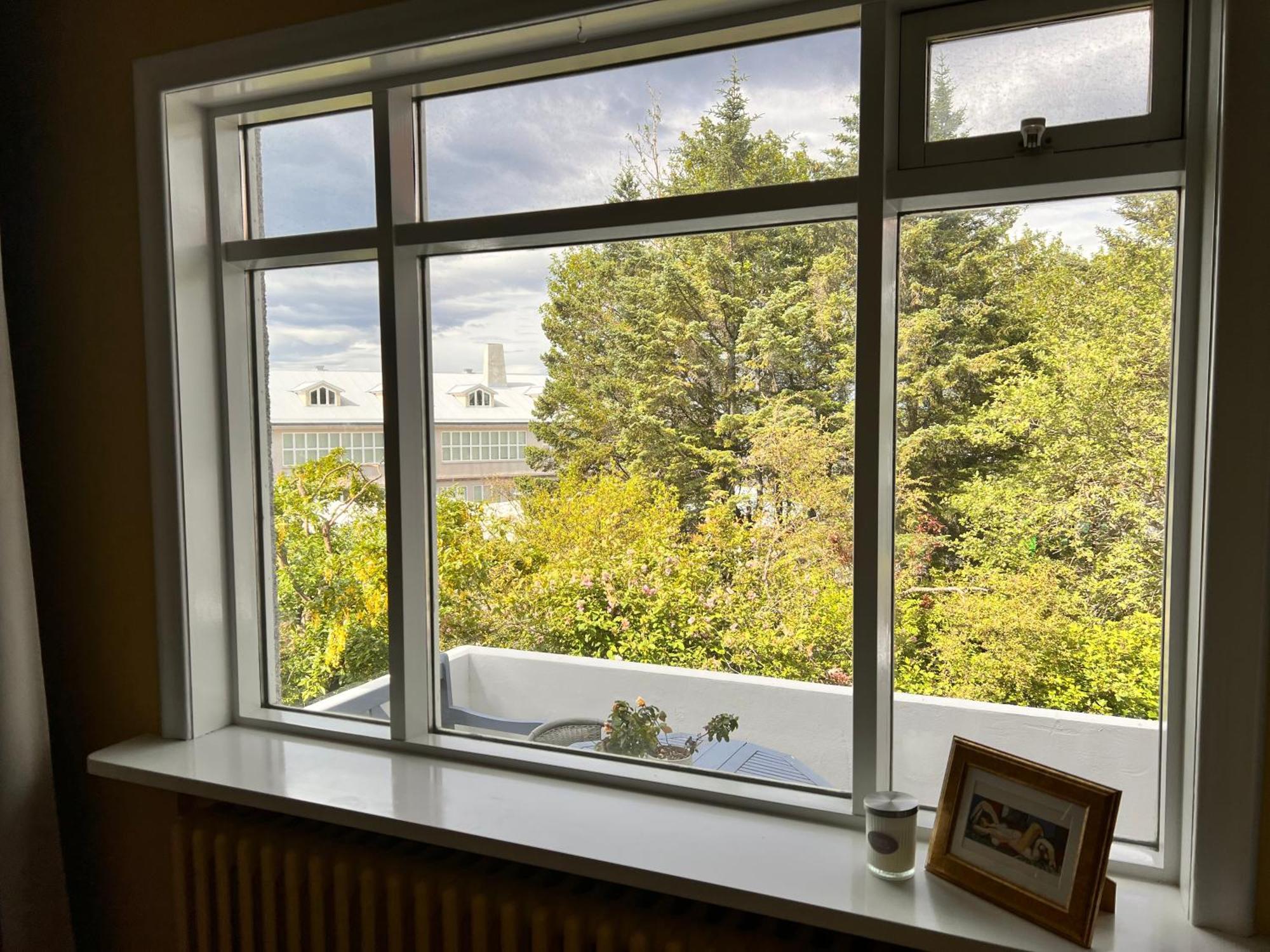 Casa Disa - Dreams, A Boutique Guesthouse In Reykjavik City'S Central Park And Botanical Garden In Laugardalur, Hot-Spring-Valley エクステリア 写真